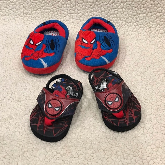 Marvel SpiderMan Sandals & Slippers Set
Sandals Light Up Small 5 - 6 Toddler - Picture 7 of 10